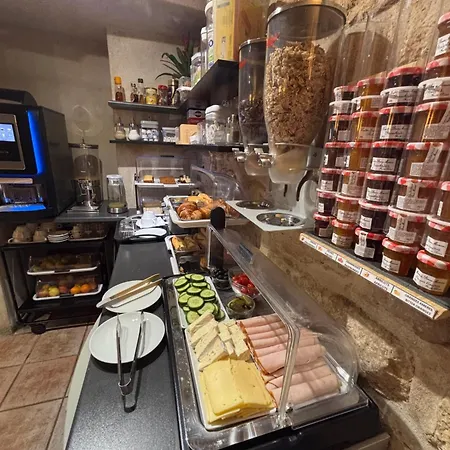 Hotel Austin's Saint Lazare